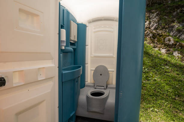 Best Porta potty rental near me  in Palmhurst, TX